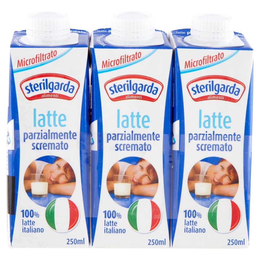 Latte Parzialmente Scremato UHT, 3x250 ml